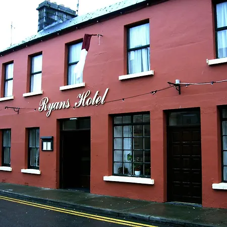 Ryan's Hotel 2*